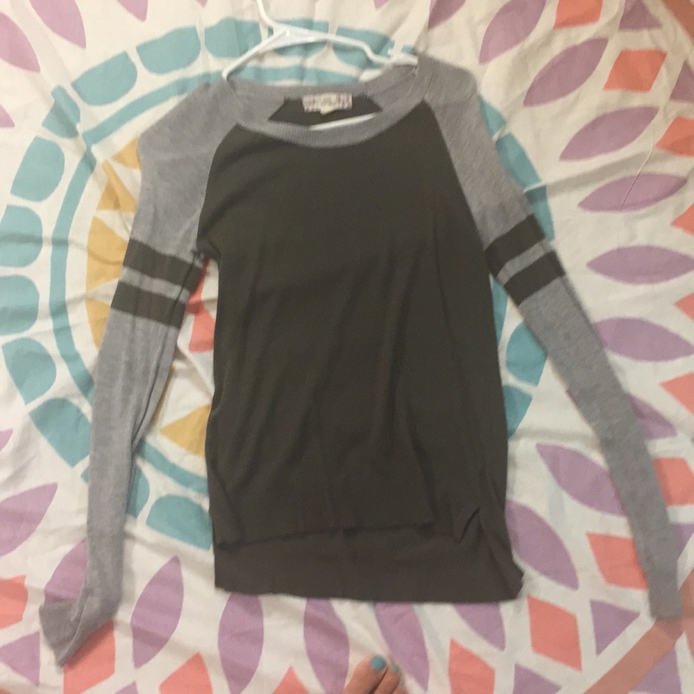 Olive/grey lightweight sweater